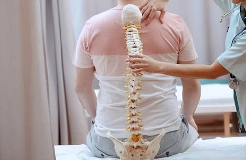 Advanced physiotherapy treatment session for pain relief