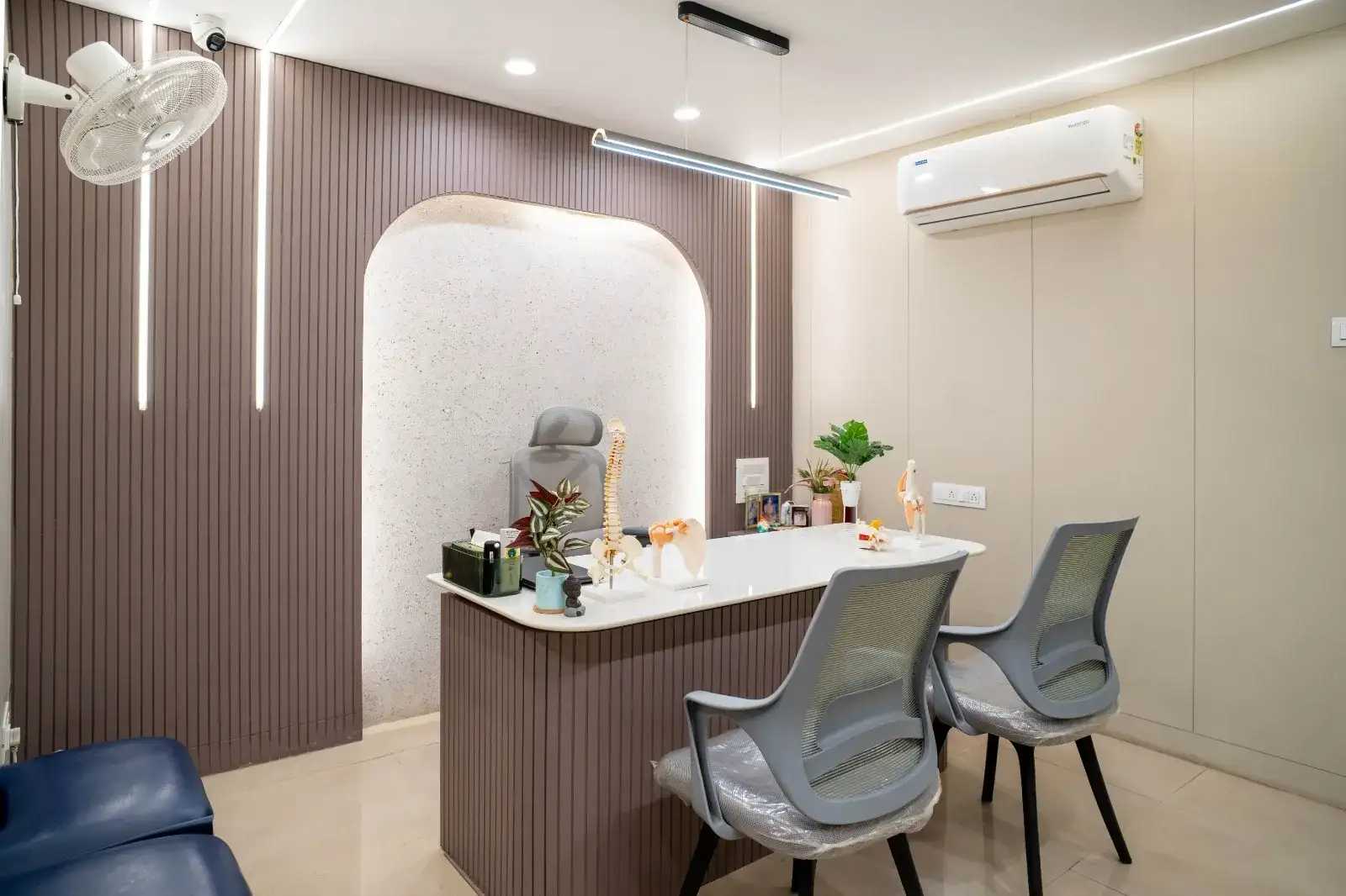 Modern physiotherapy consultation room
